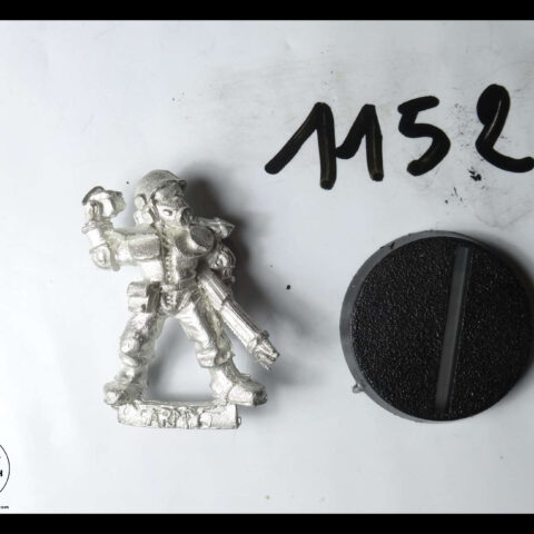 40K METAL IMPERIAL GUARD LAS GUN AND RESPIRATOR 2