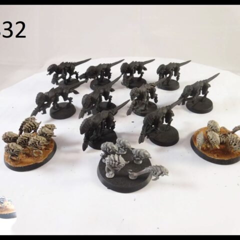 40K PLASTIC TYRANIDES 10 X GAUNTS + 3 X RIPPER SWARM BASE