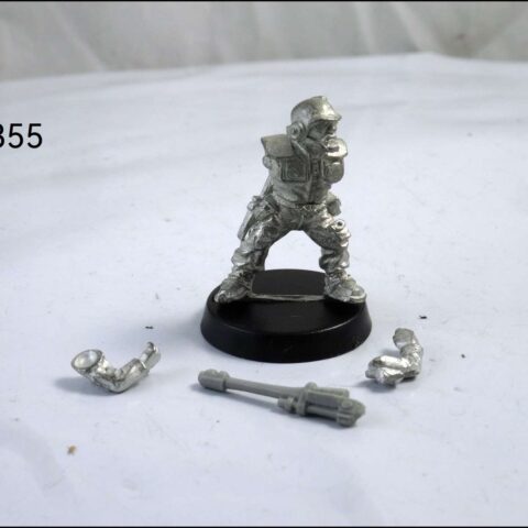 40K METAL IMPERIAL GUARD TROOPER 2